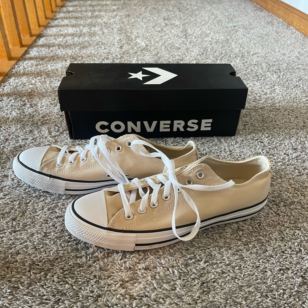 Converse Low Top Sneakers